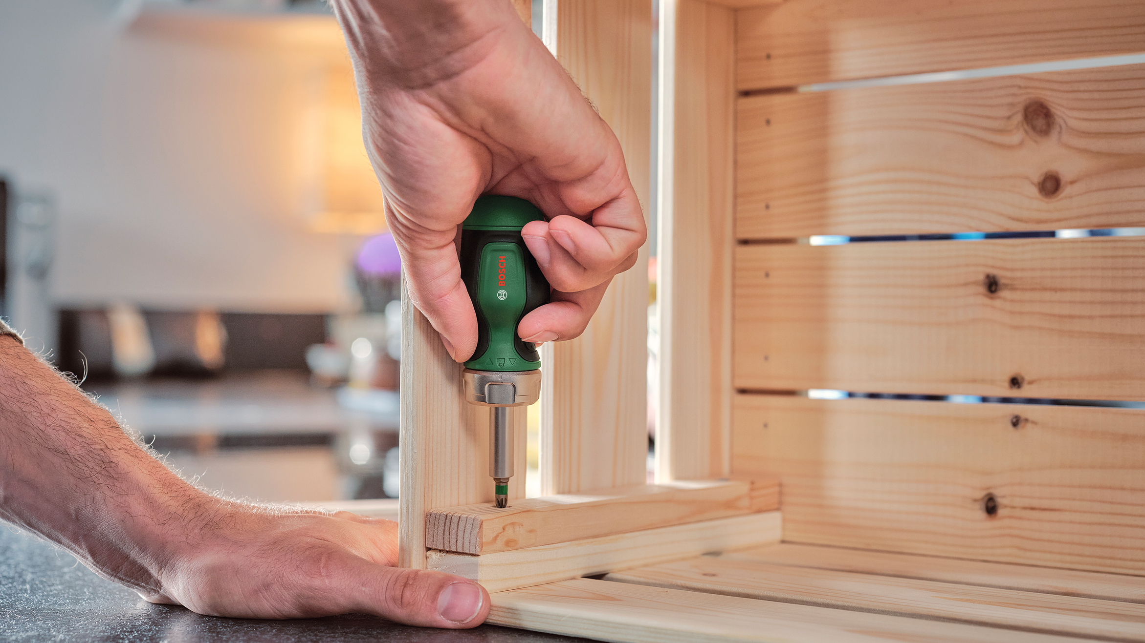 Stubby Bit Ratchet Screwdriver + 6 Bits